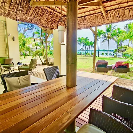 Grand Baie Villa Des Amis Sur La Plage.